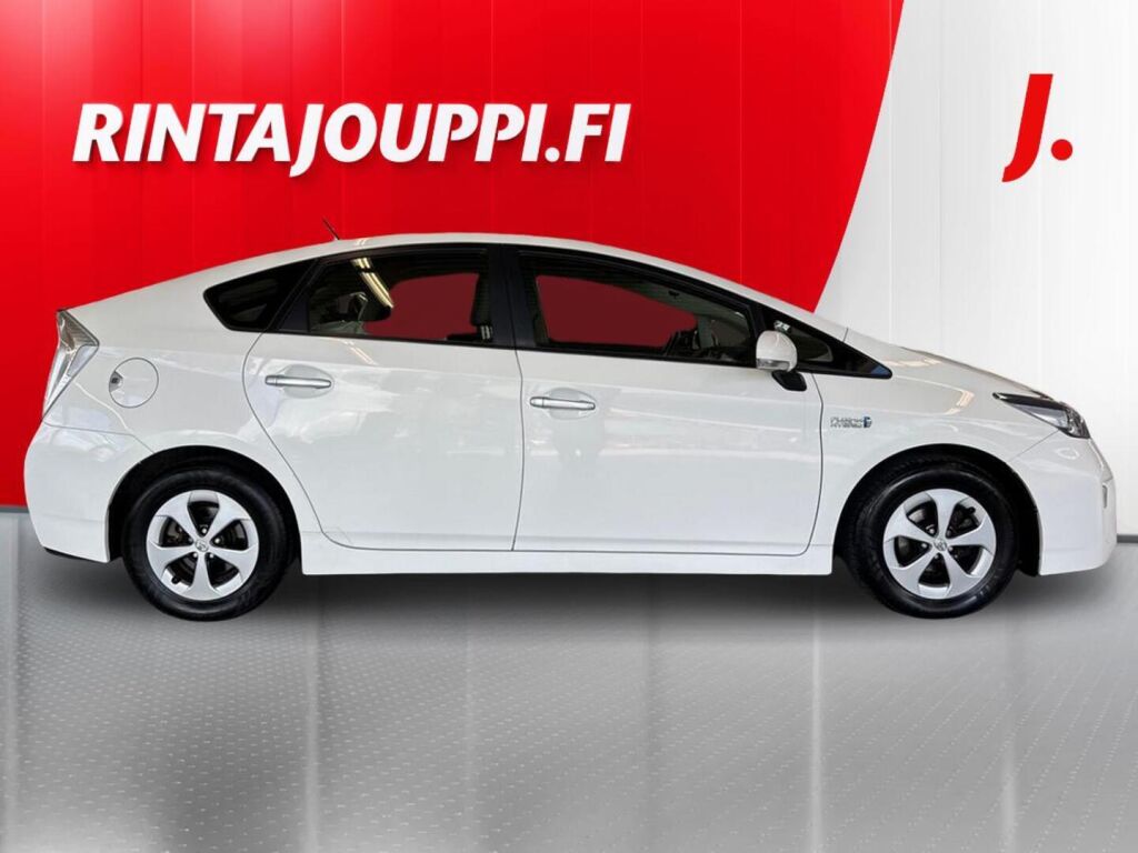 Toyota Prius PHEV 2012 Valkoinen