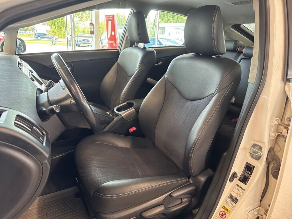 Toyota Prius PHEV 2012 Valkoinen