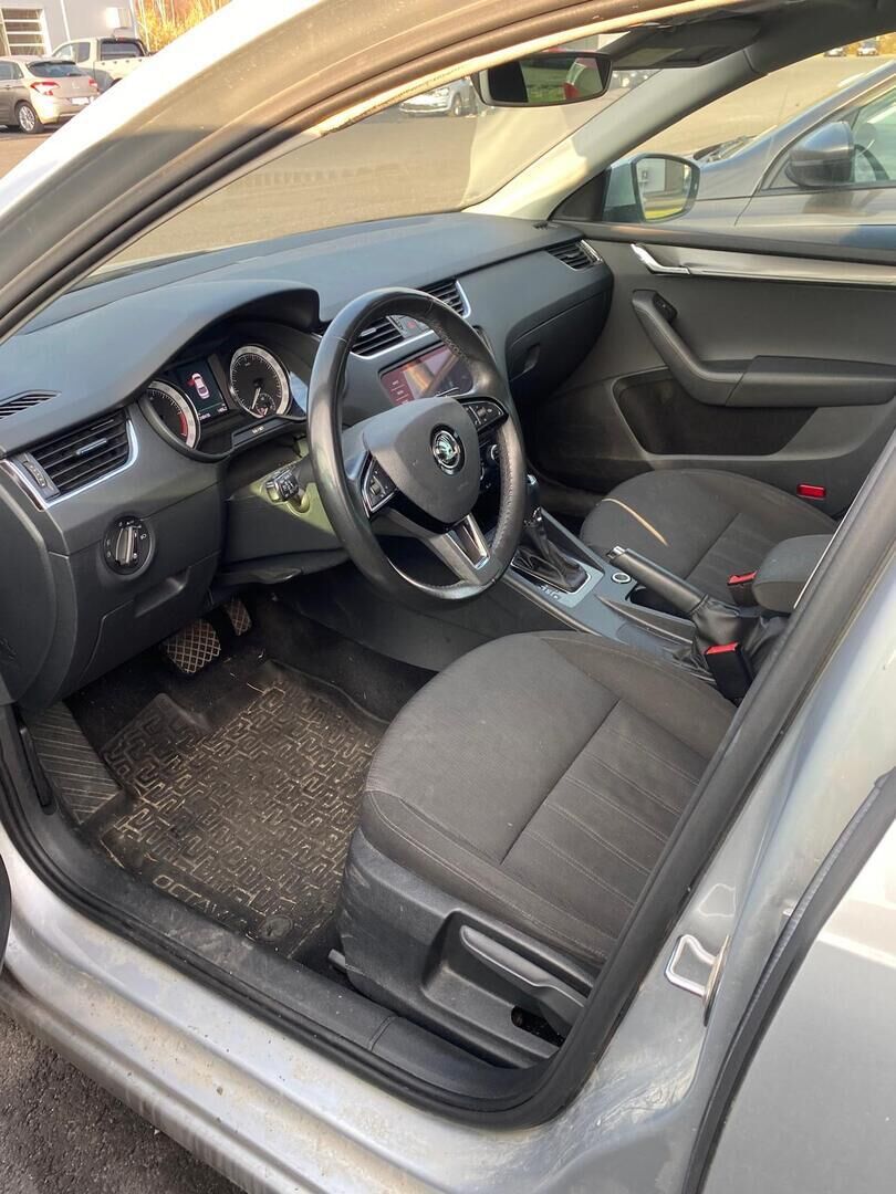Skoda Octavia 2017 Harmaa