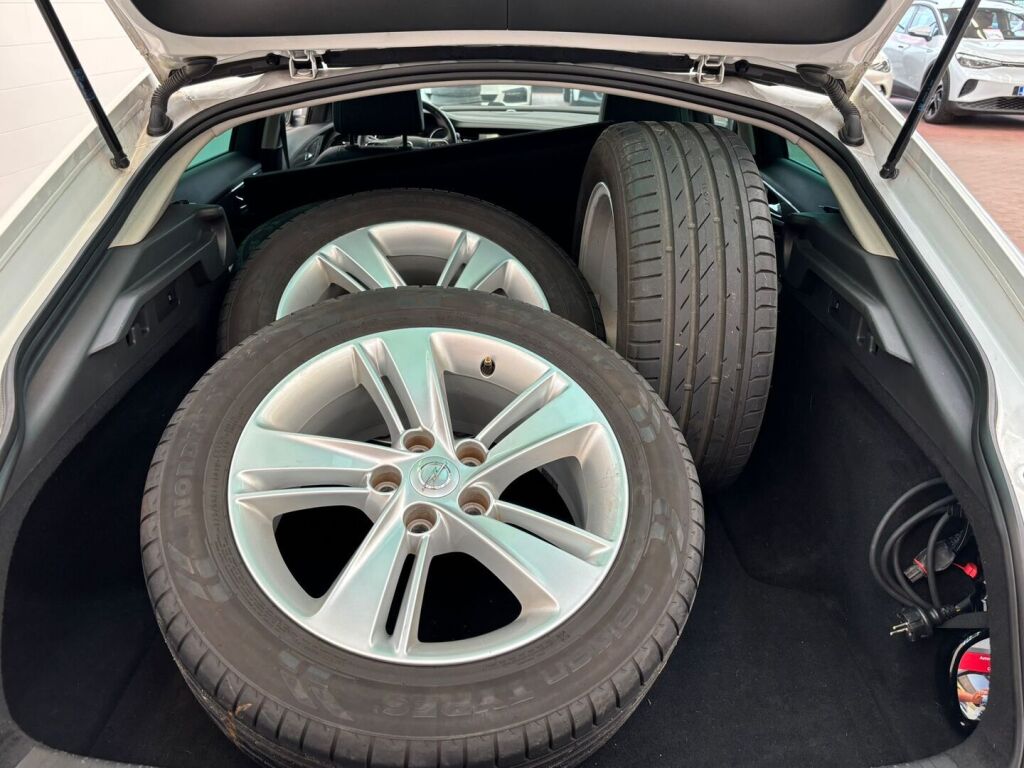 Opel Insignia 2017 Valkoinen