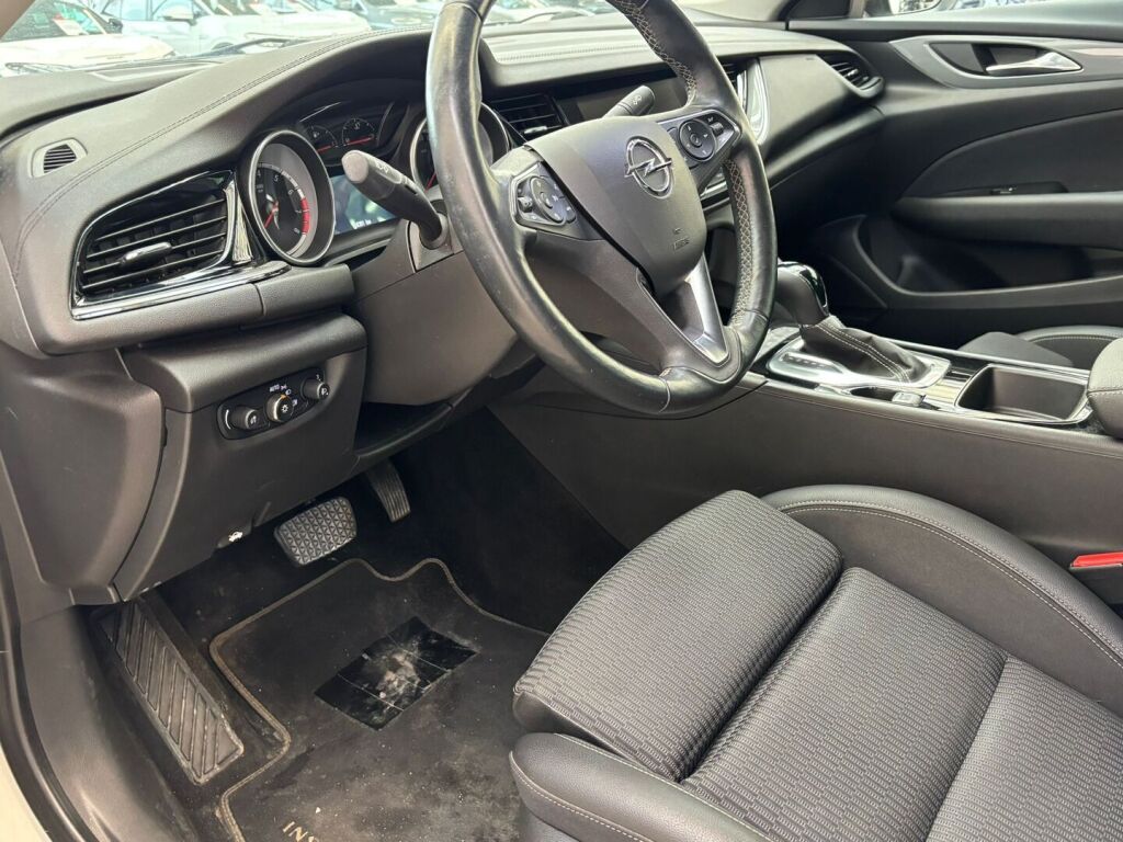 Opel Insignia 2017 Valkoinen