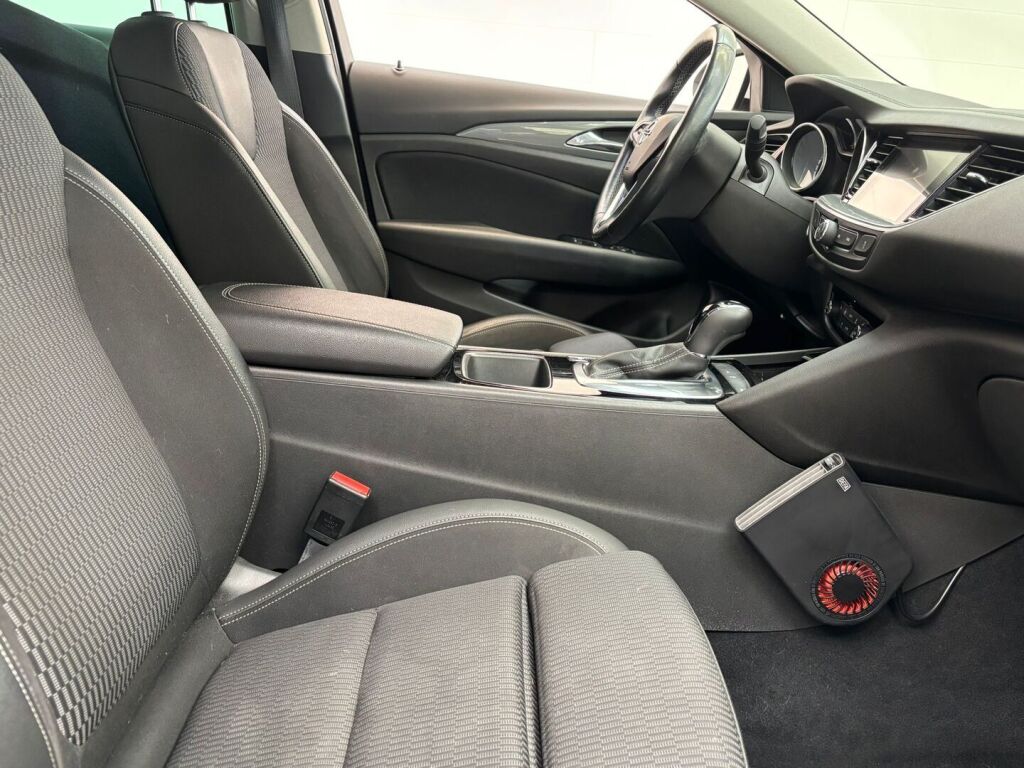 Opel Insignia 2017 Valkoinen