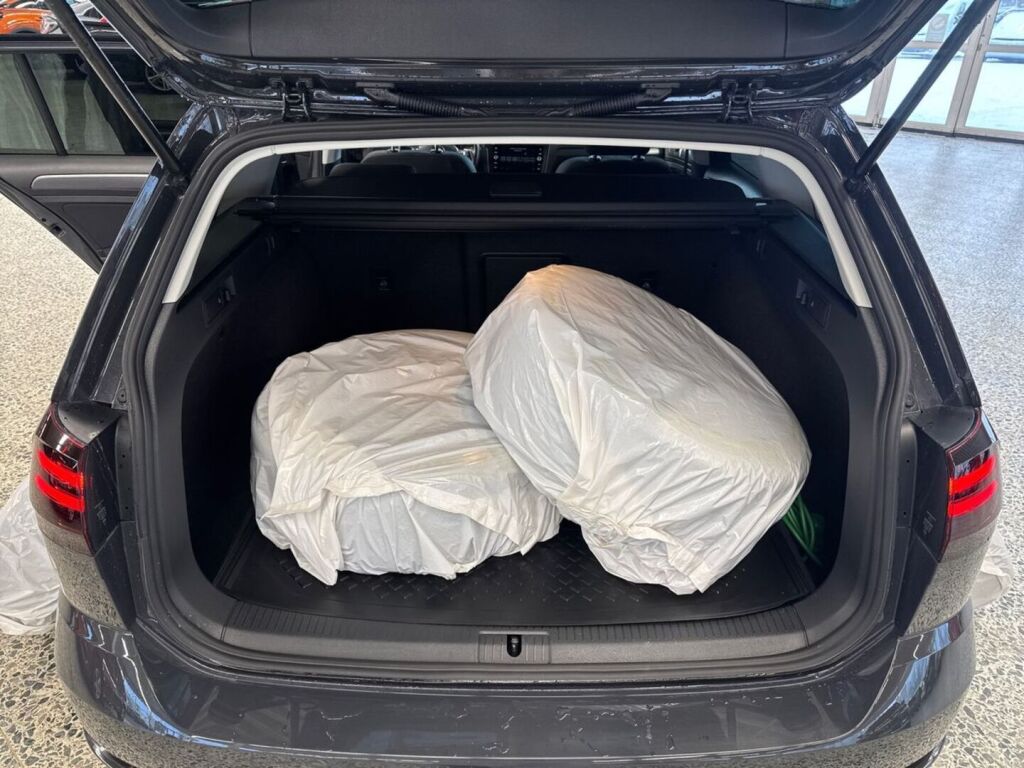 Volkswagen Golf 2017 Harmaa