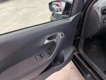 Volkswagen Polo 2017 Musta