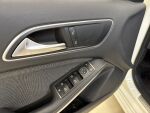 Mercedes-Benz A 2017 Valkoinen