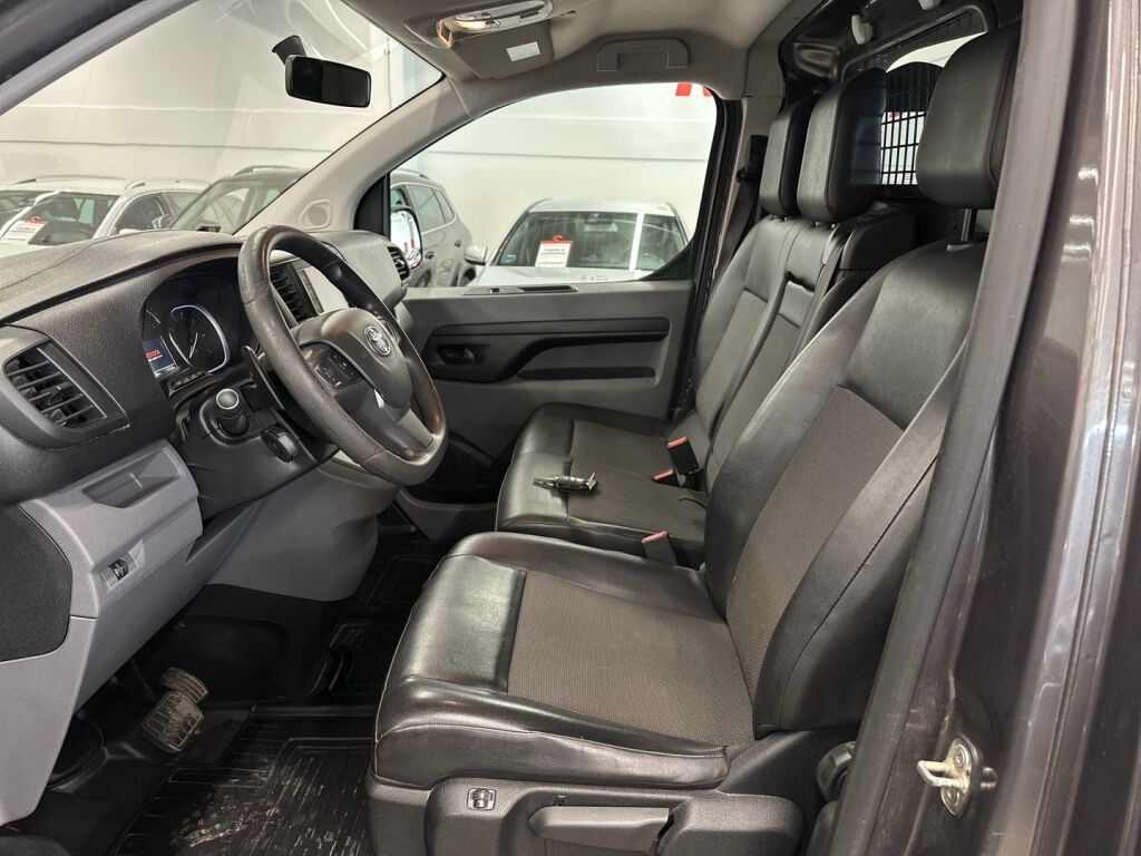 Toyota Proace 2017 Harmaa