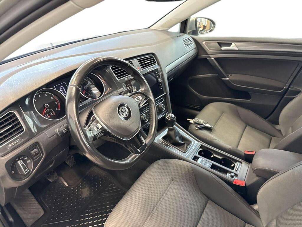 Volkswagen Golf 2017, photo 7/27