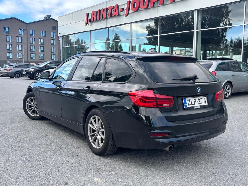 BMW 318 2017 Musta