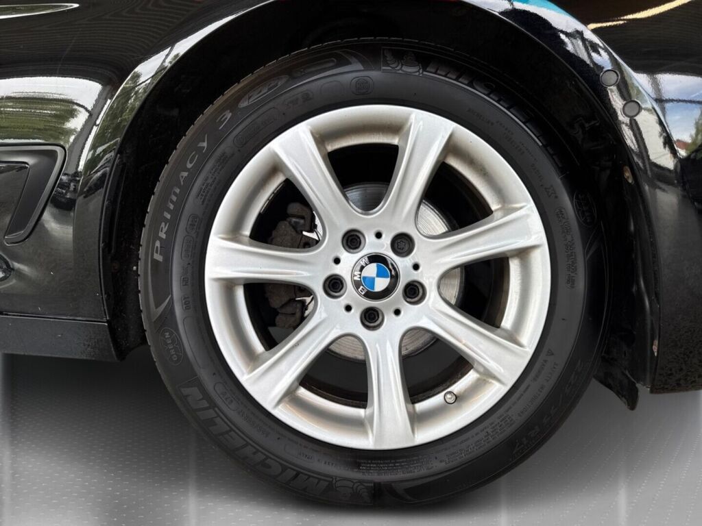BMW 320 Gran Turismo 2017 Musta
