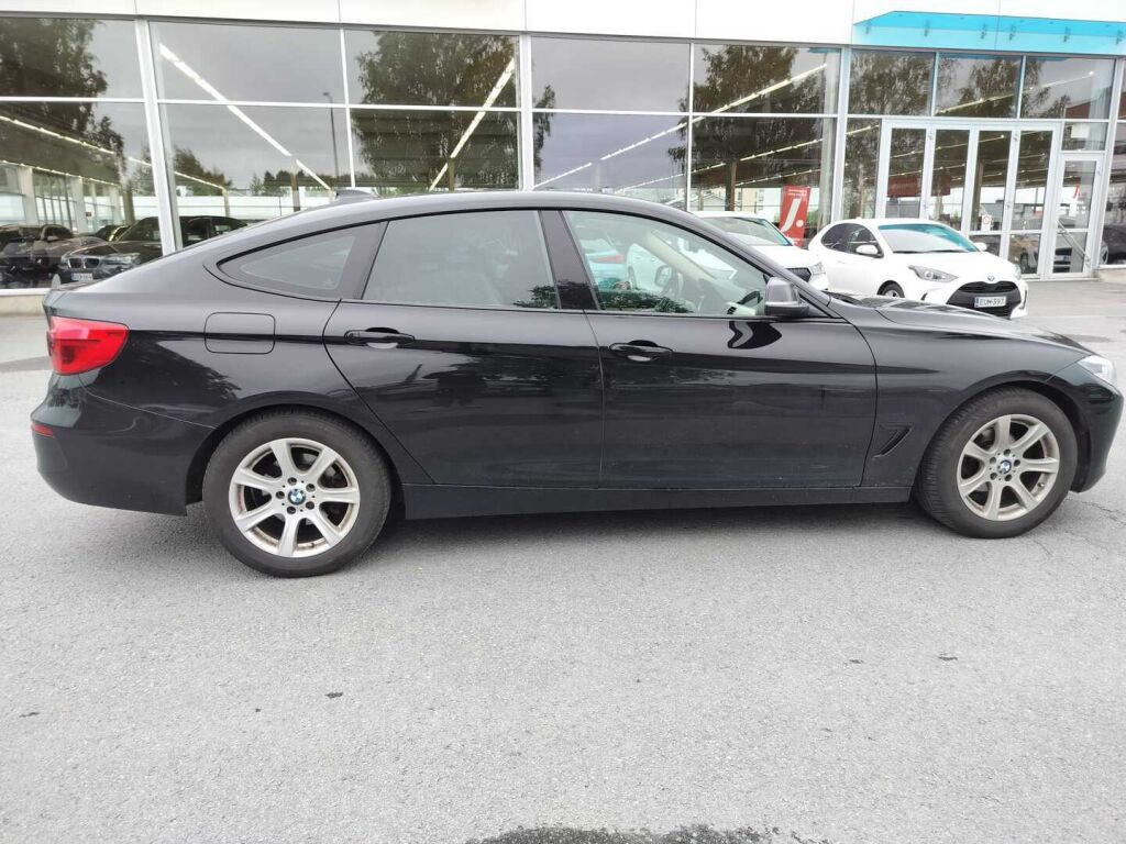 BMW 320 Gran Turismo 2017 Musta
