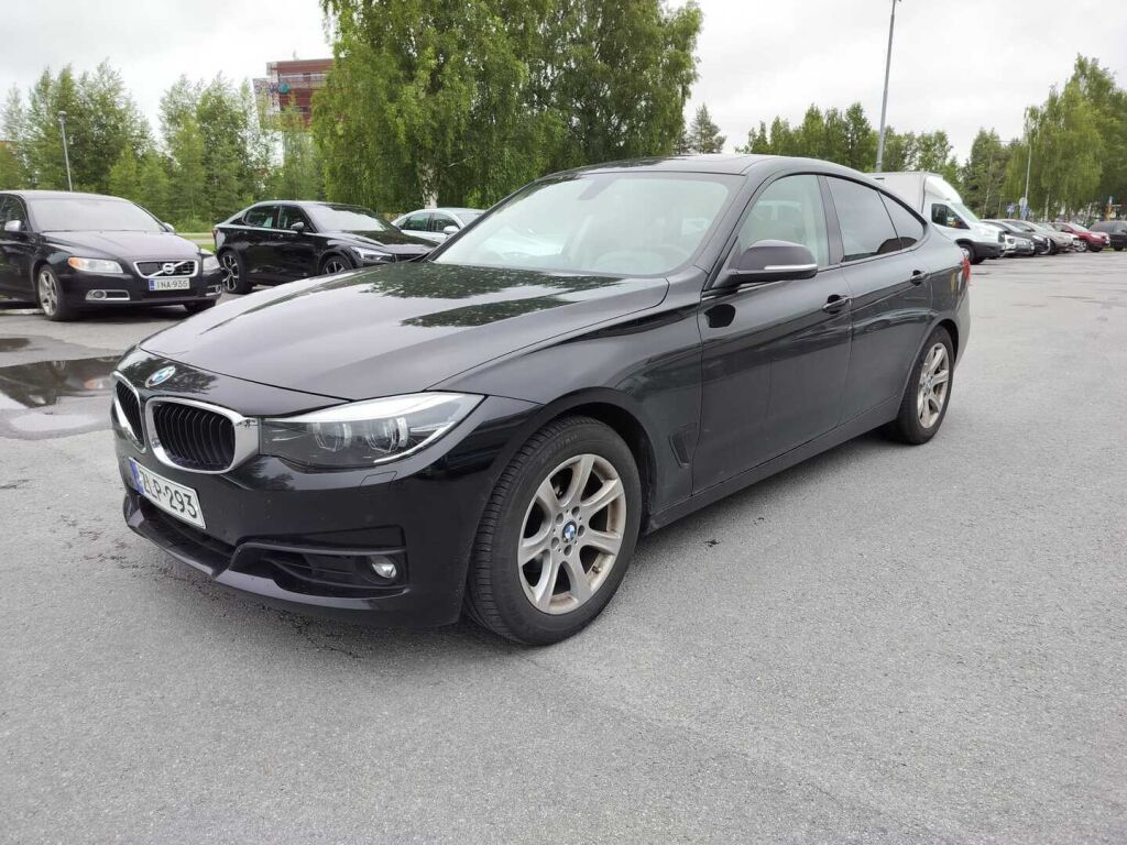 BMW 320 Gran Turismo 2017 Musta