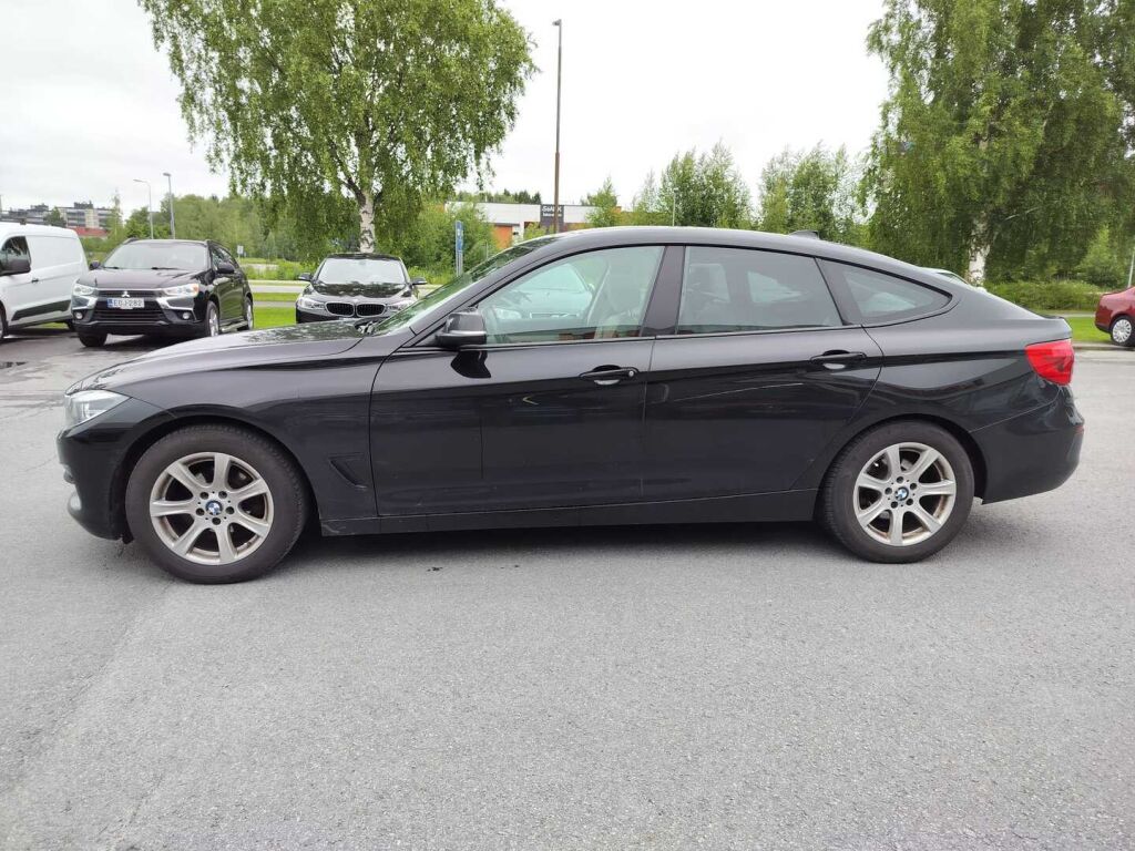 BMW 320 Gran Turismo 2017 Musta