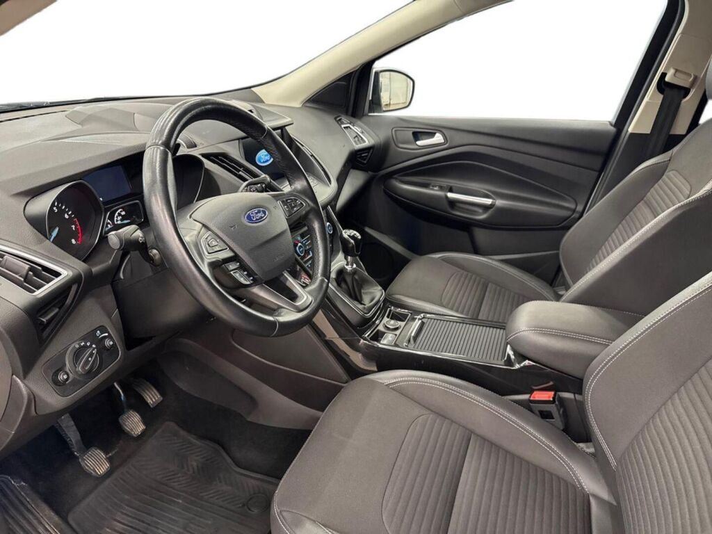 Ford Kuga 2017 Valkoinen