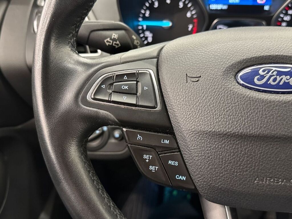 Ford Kuga 2017 Valkoinen