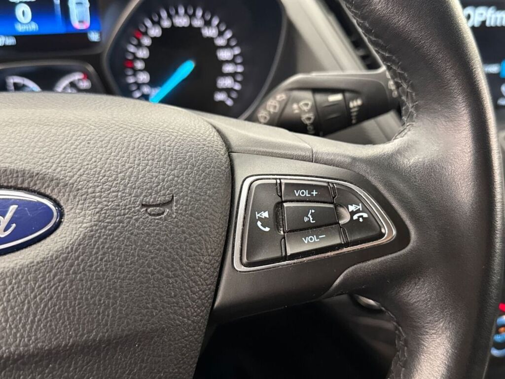 Ford Kuga 2017 Valkoinen