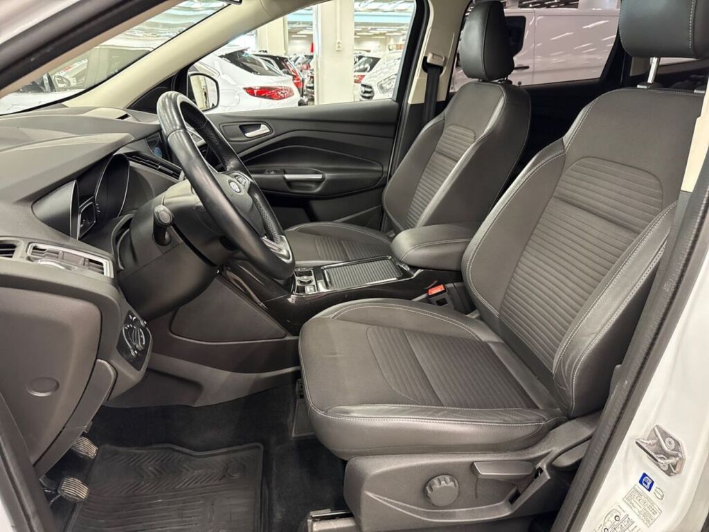 Ford Kuga 2017 Valkoinen