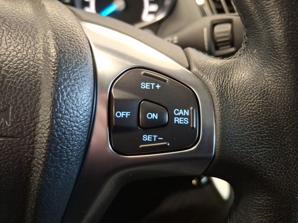 Ford B-Max 2017 Harmaa