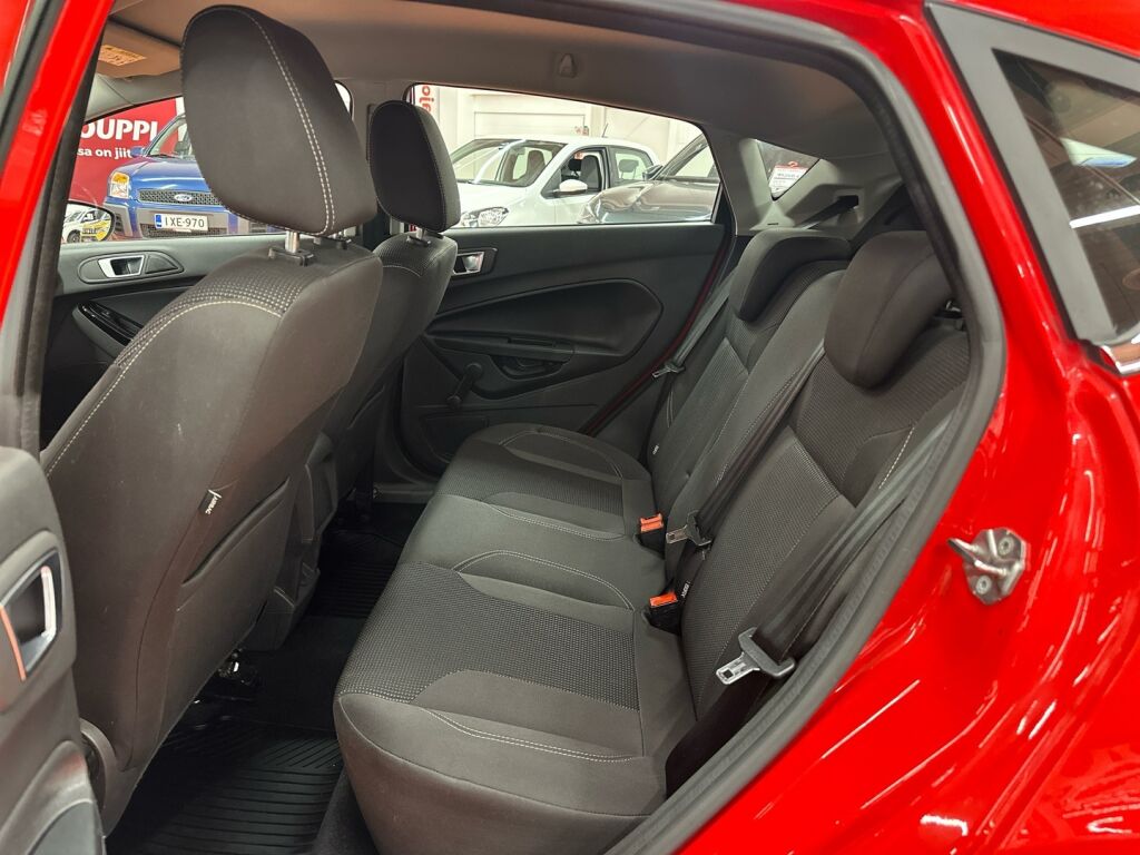 Ford Fiesta 2017 Punainen