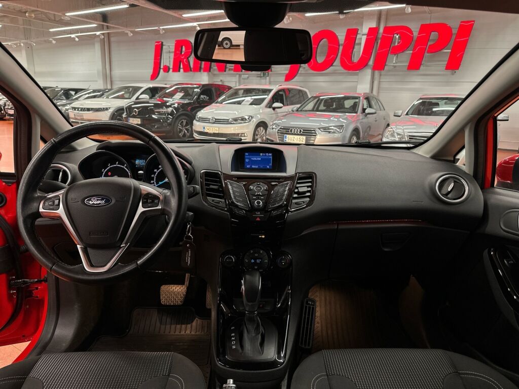 Ford Fiesta 2017 Punainen
