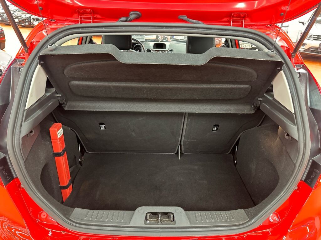 Ford Fiesta 2017 Punainen