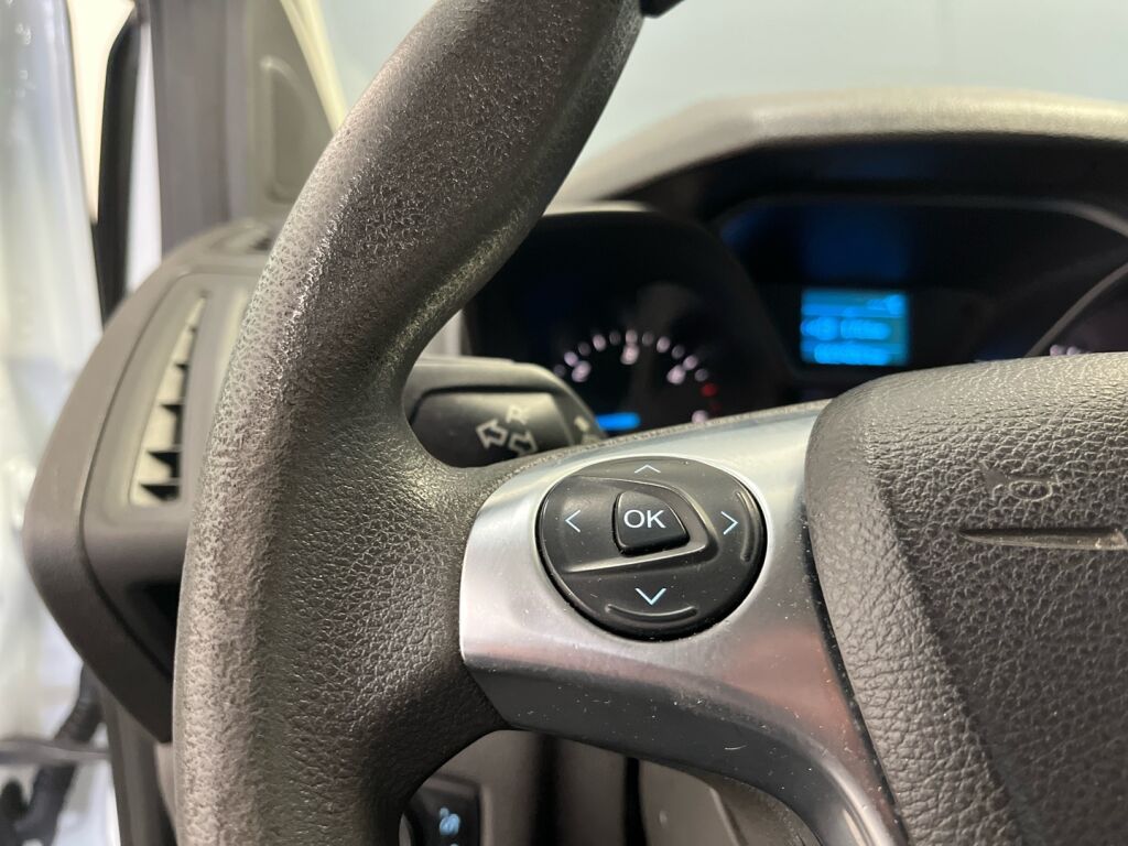 Ford Tourneo Connect 2017 Valkoinen