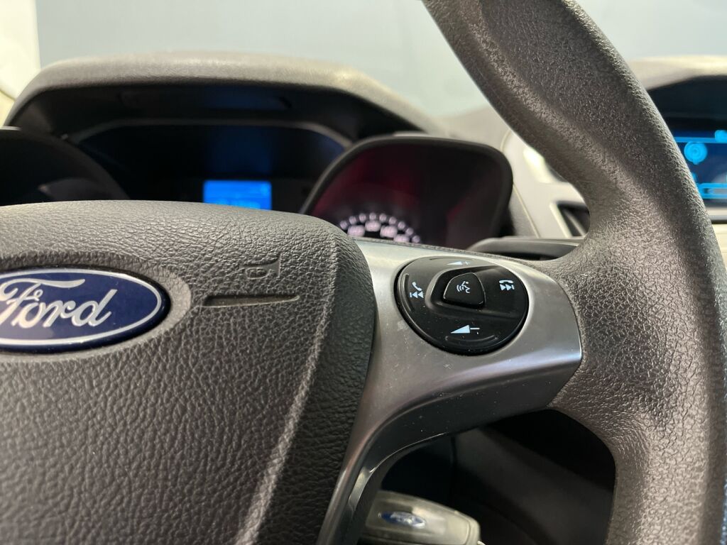 Ford Tourneo Connect 2017 Valkoinen