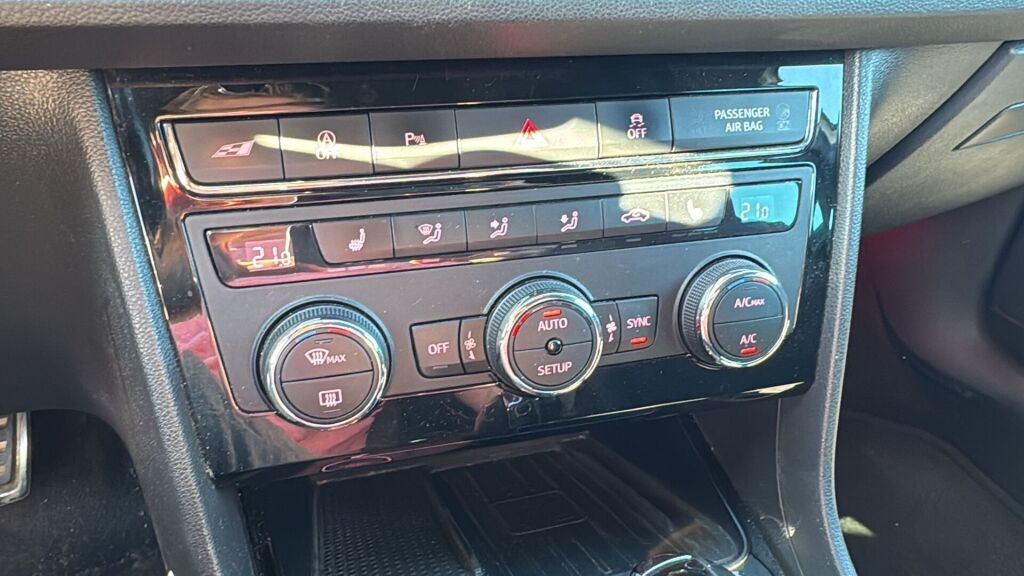 Seat Leon ST 2017 Valkoinen