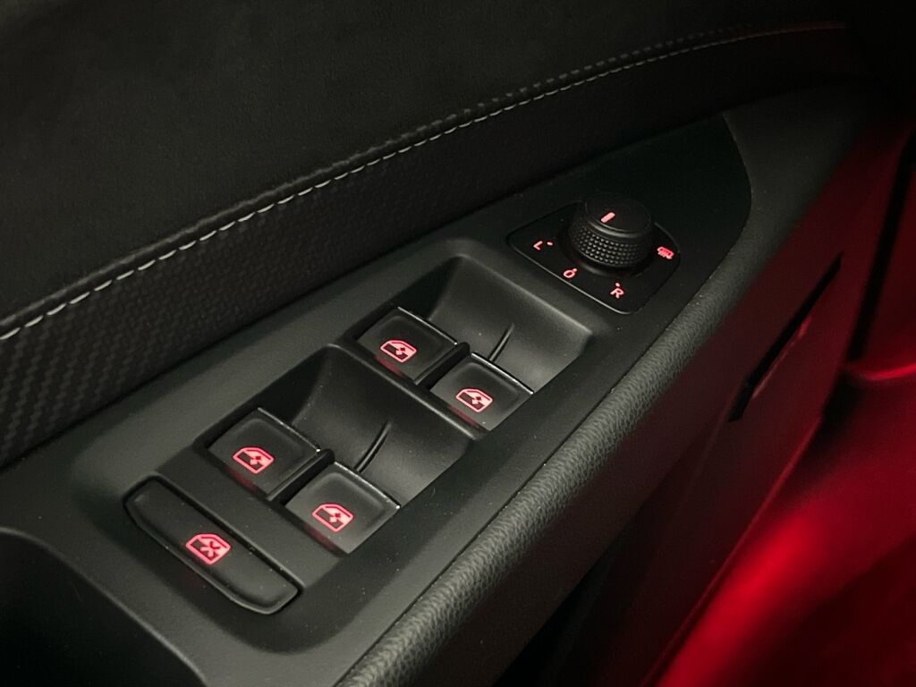 Seat Leon ST 2017 Valkoinen