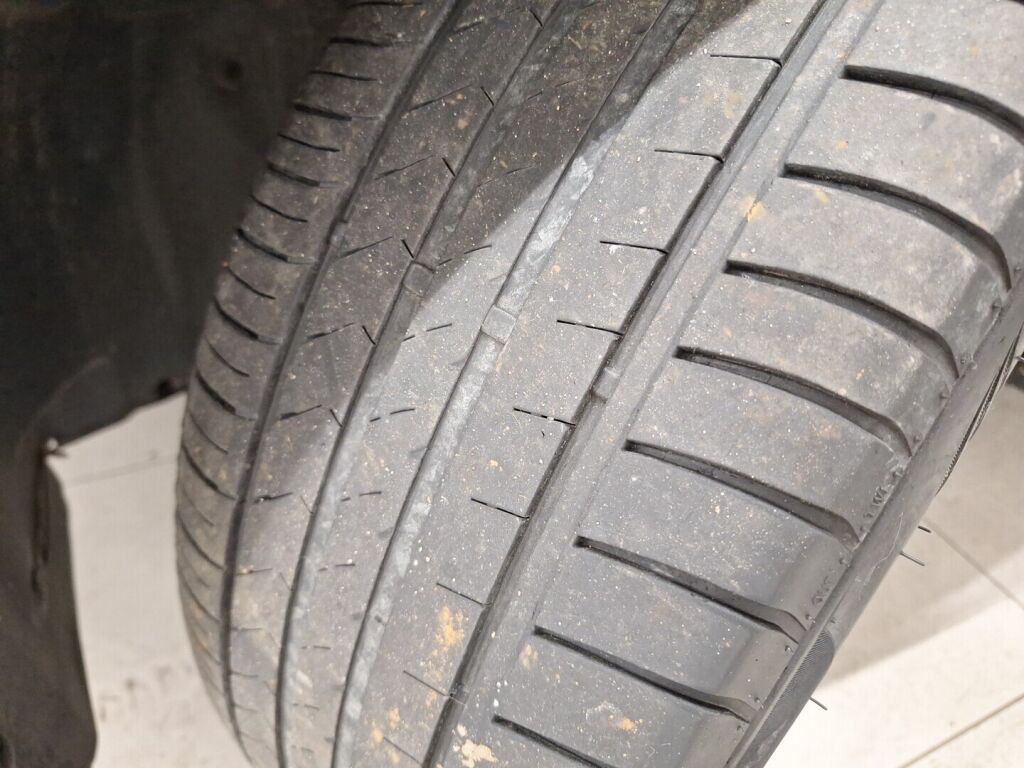 Ford Kuga 2018 Harmaa