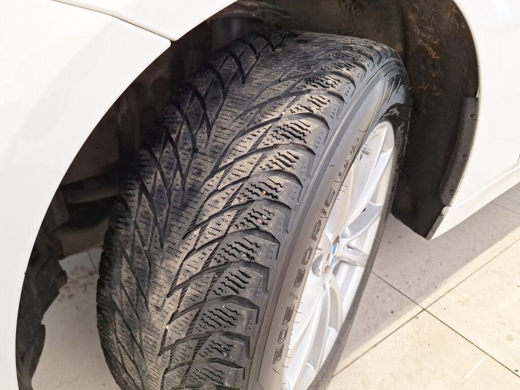 BMW 320 2017 Valkoinen