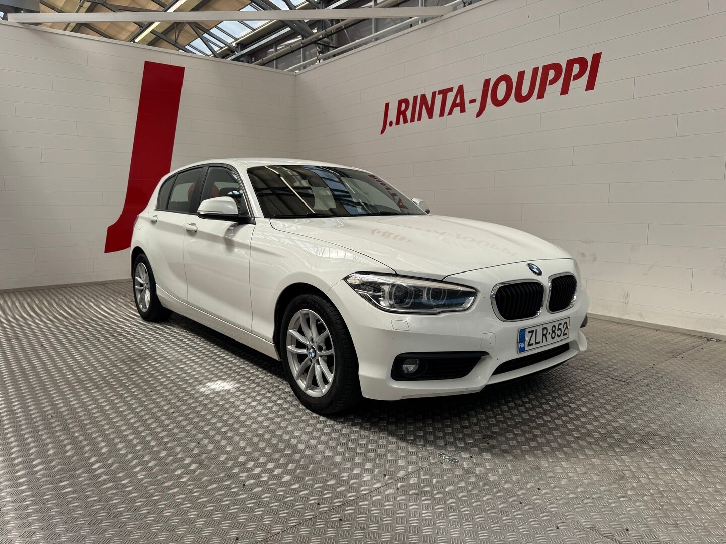 BMW 118