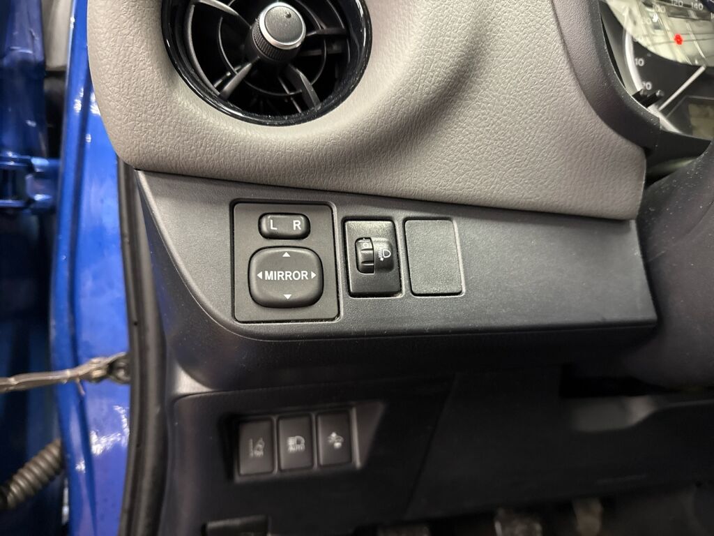 Toyota Yaris 2018 Sininen