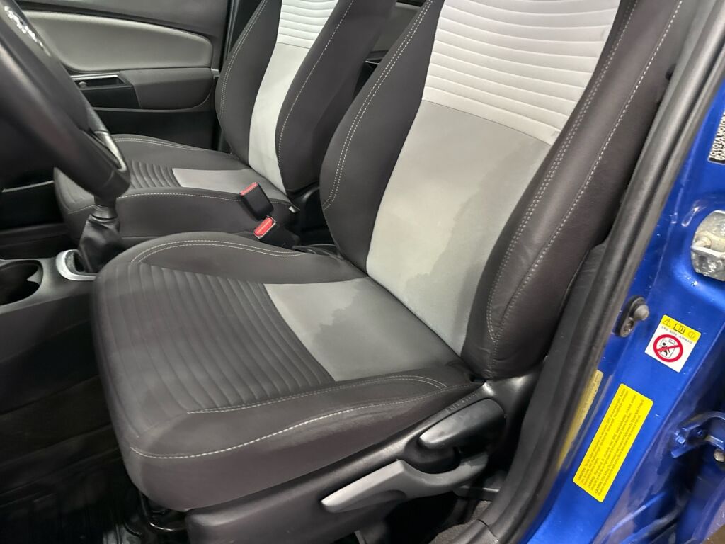 Toyota Yaris 2018 Sininen