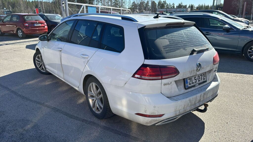 Volkswagen Golf 2018 Valkoinen