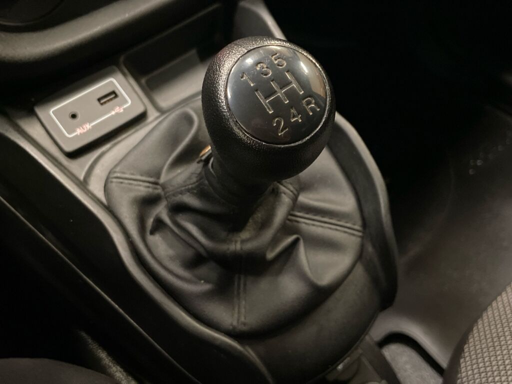 Fiat Doblo 2019 Harmaa