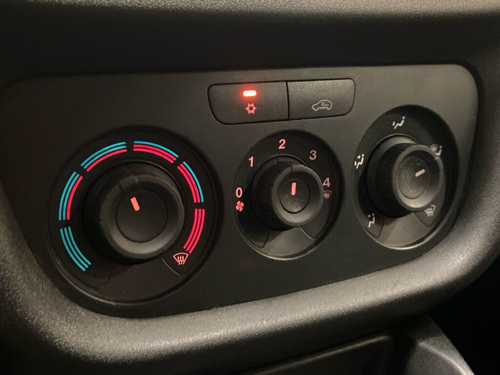 Fiat Doblo 2019 Harmaa