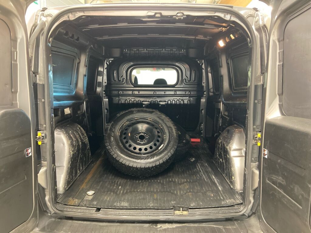 Fiat Doblo 2019 Harmaa