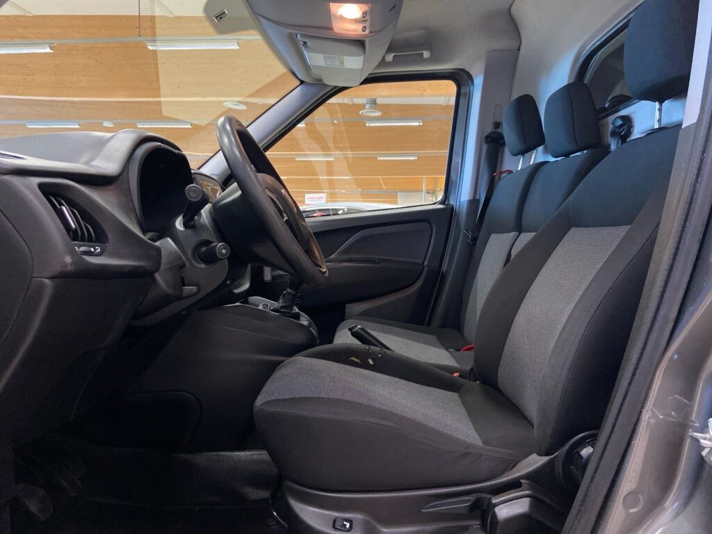 Fiat Doblo 2019 Harmaa
