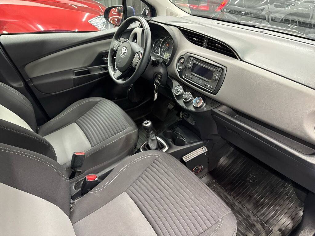 Toyota Yaris 2018 Sininen