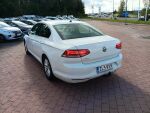 Volkswagen Passat 2018 Valkoinen