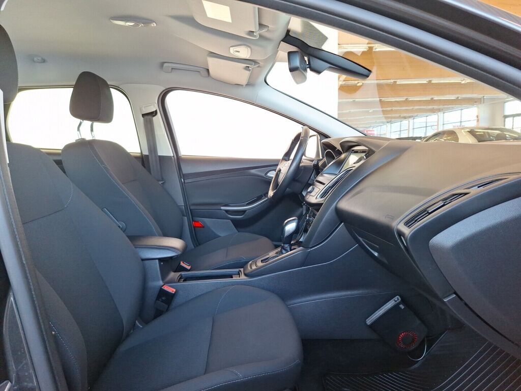Ford Focus 2018 Harmaa
