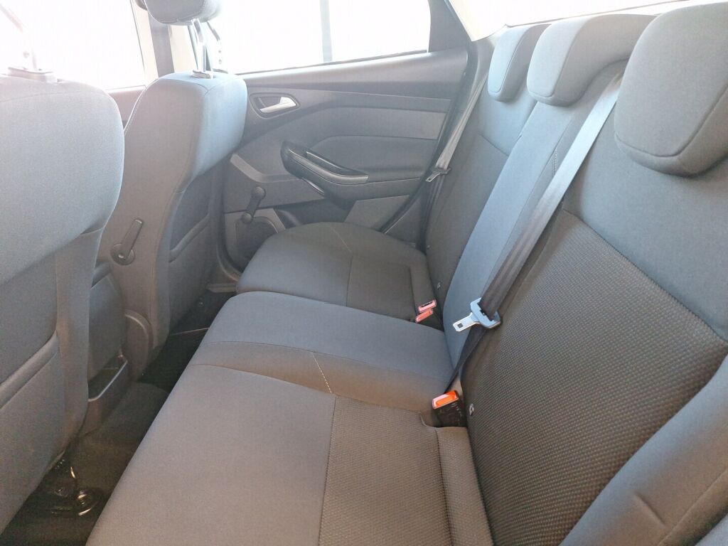 Ford Focus 2018 Harmaa