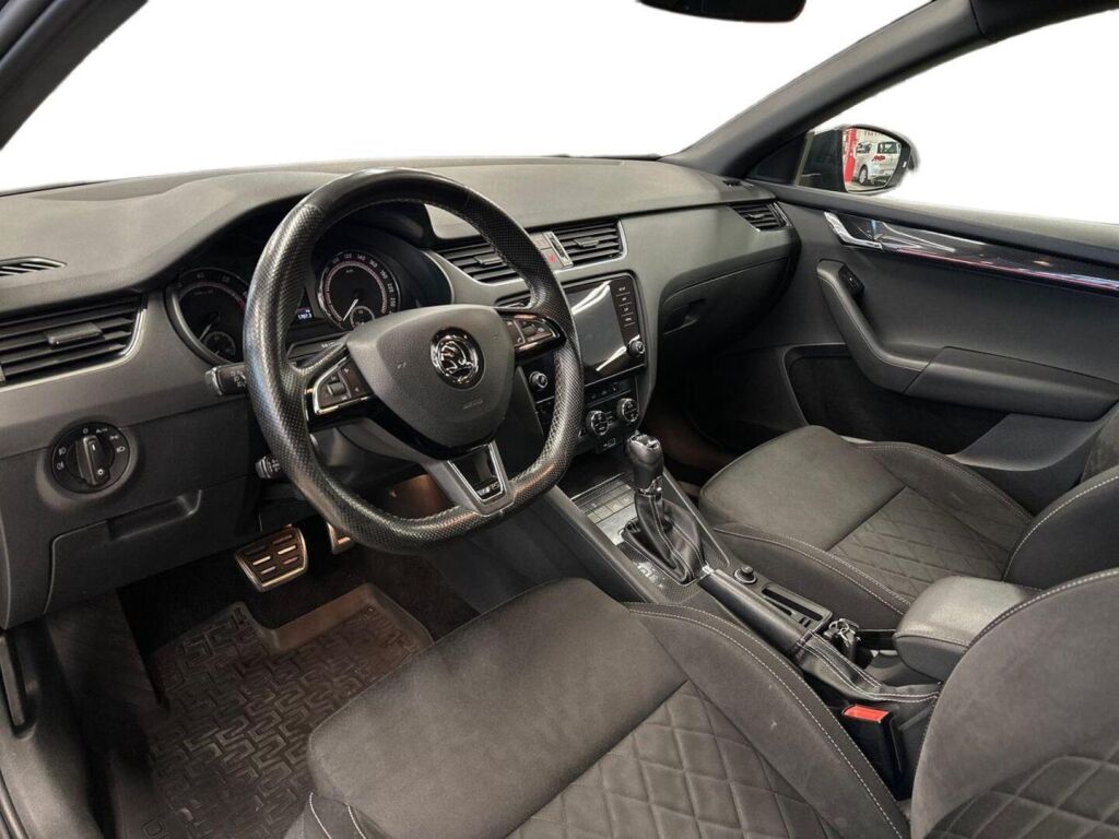 Skoda Octavia 2018 Harmaa