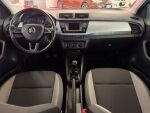 Skoda Fabia 2018 Sininen