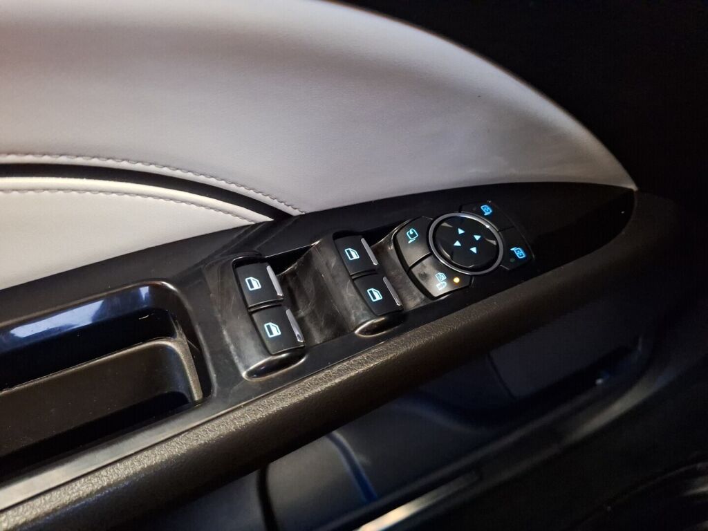 Ford Mondeo Vignale 2018 Valkoinen