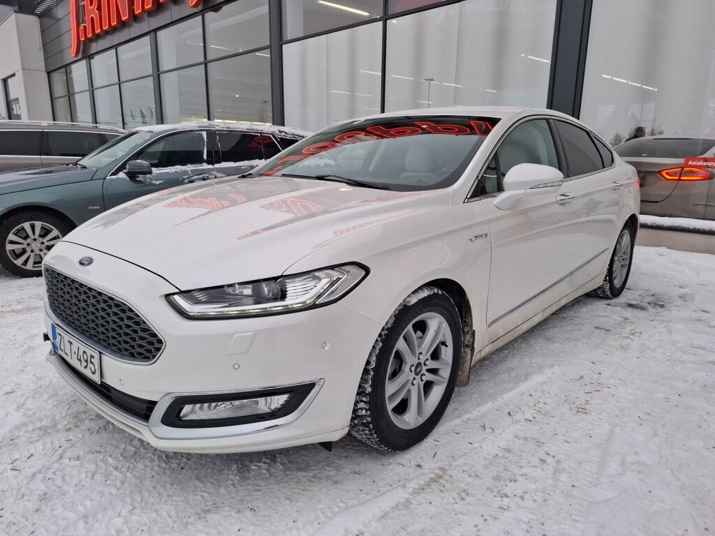 Ford Mondeo Vignale 2018 Valkoinen