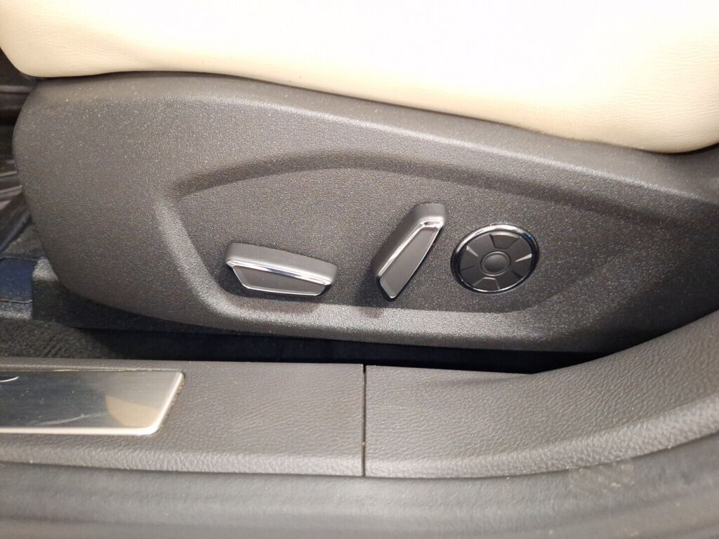 Ford Mondeo Vignale 2018 Valkoinen