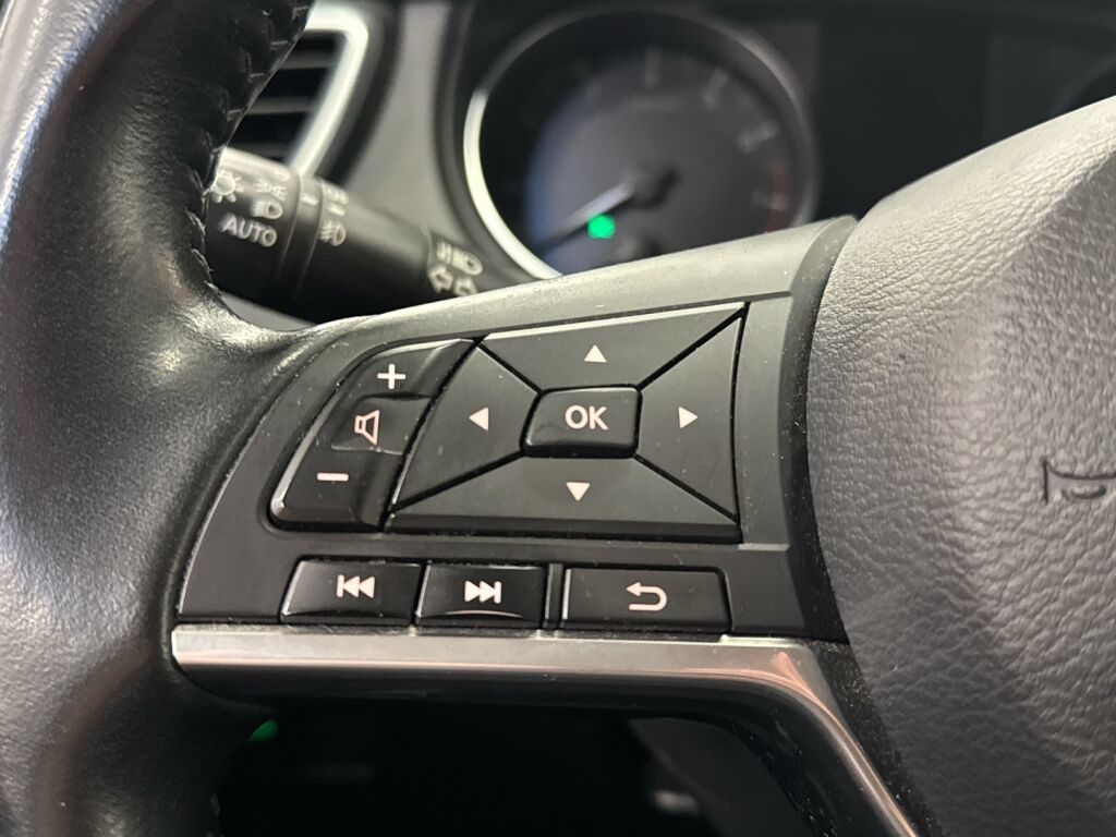 Nissan Qashqai 2018 Ruskea (beige)