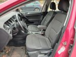 Volkswagen Golf 2018 Punainen