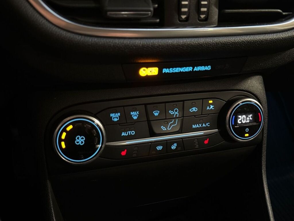 Ford Fiesta 2018 Valkoinen